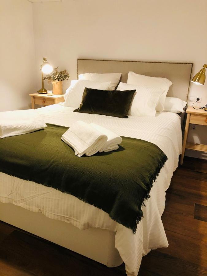 Petit Apartment Los Remedios セビリア エクステリア 写真