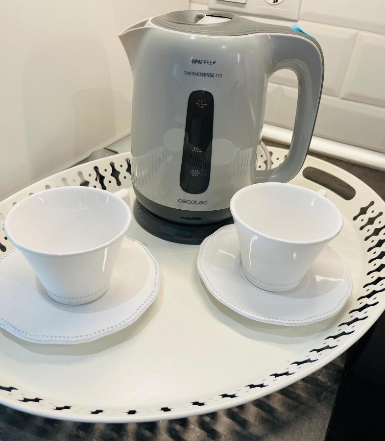 Petit Apartment Los Remedios セビリア エクステリア 写真